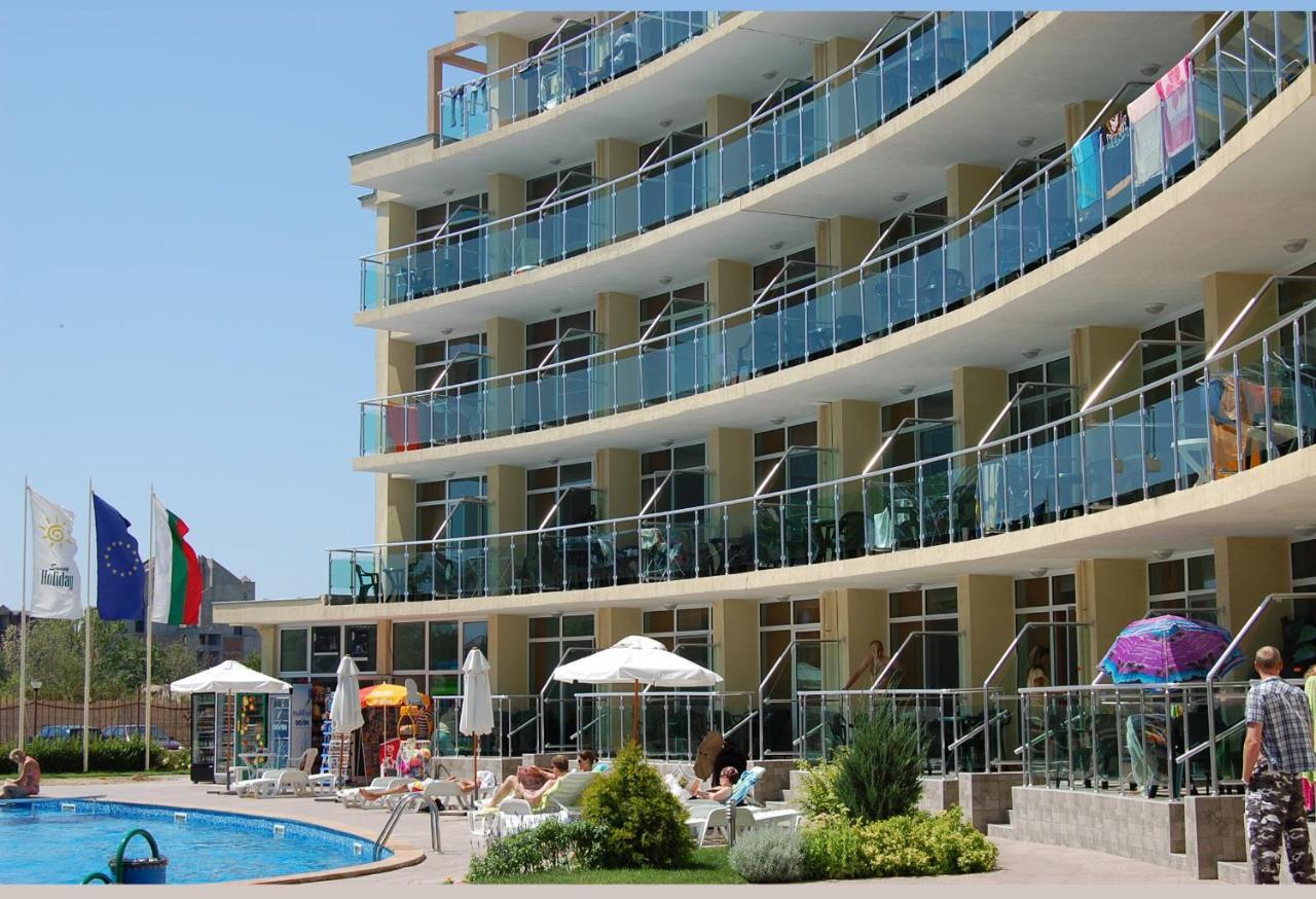 Julia Family Apartments Pantai Sunny Bagian luar foto